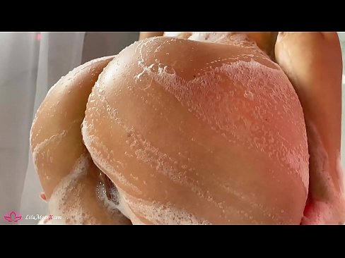 ❤️ Brunette Anapiga Pussy kwa Pussy kwa Vibrator hadi Orgasm kali katika Shower Pono ya Kirusi ❌
